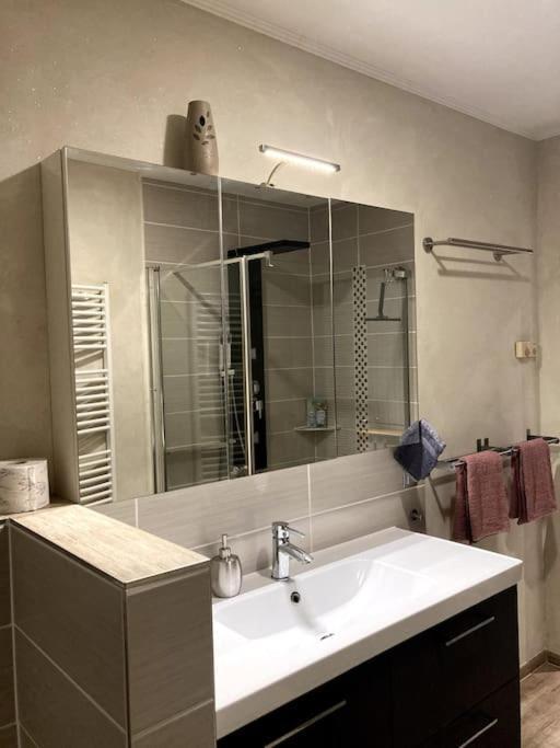 Grosse Wohnkueche, Terrasse, Schlafzimmer Am Steinhuder Meer, Wlan, Parkplatz, Fussbodenheizung, 70Qm Вунсторф Екстериор снимка