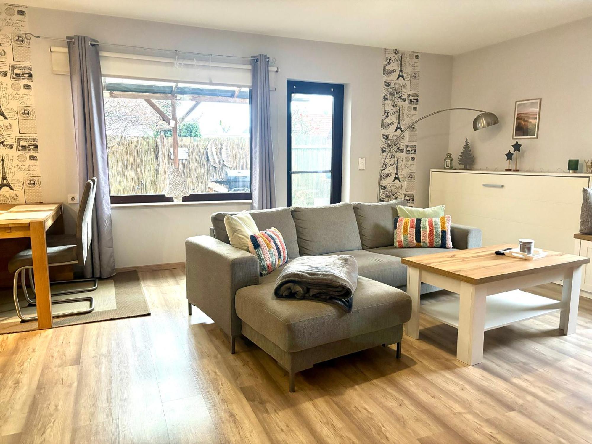 Grosse Wohnkueche, Terrasse, Schlafzimmer Am Steinhuder Meer, Wlan, Parkplatz, Fussbodenheizung, 70Qm Вунсторф Екстериор снимка